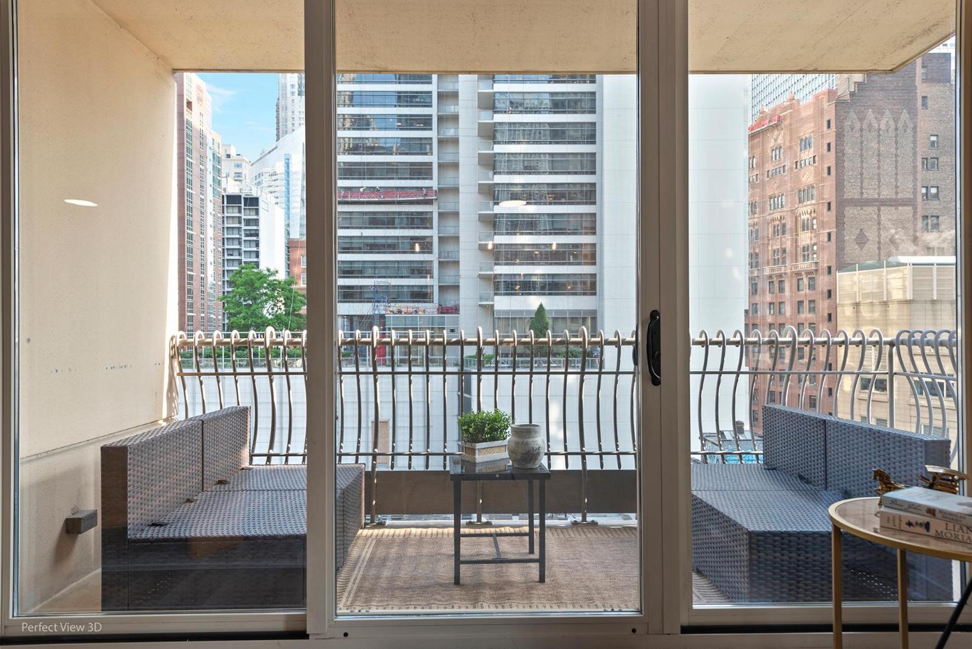 The Bernardin Gold Coast Luxury Apartments Near Magnificent Mile Чикаго Екстериор снимка