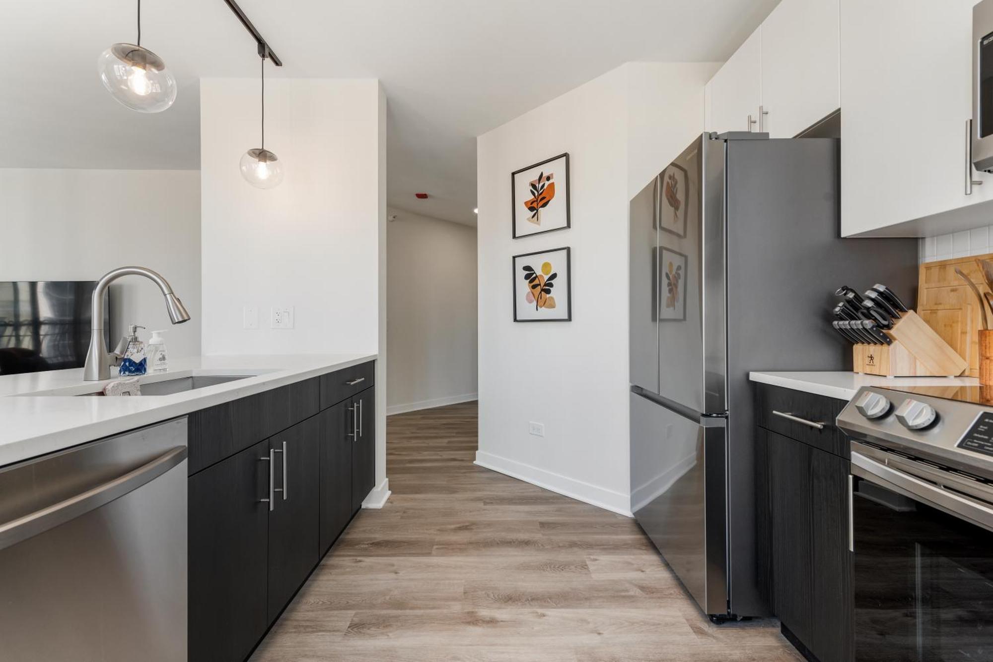 The Bernardin Gold Coast Luxury Apartments Near Magnificent Mile Чикаго Екстериор снимка