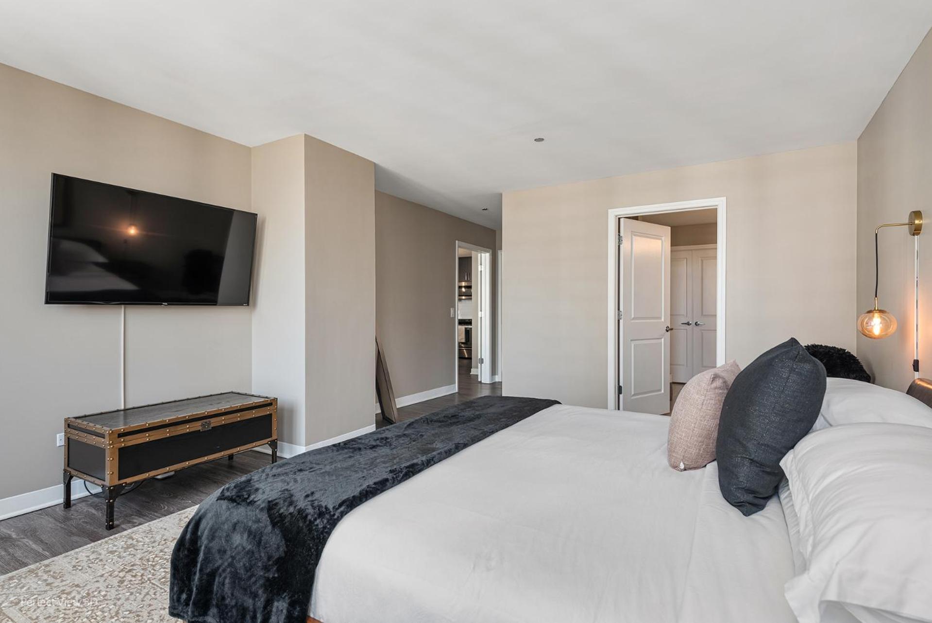 The Bernardin Gold Coast Luxury Apartments Near Magnificent Mile Чикаго Екстериор снимка